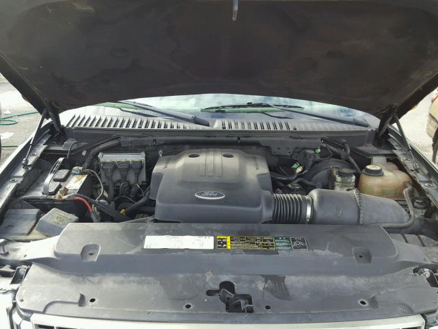 1FMRU17W84LA78943 - 2004 FORD EXPEDITION BLACK photo 7