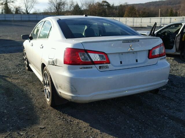 4A32B3FF0AE018645 - 2010 MITSUBISHI GALANT ES WHITE photo 3