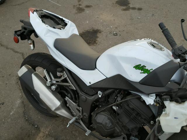 JKAEX8A17FDA21384 - 2015 KAWASAKI EX300 A WHITE photo 6