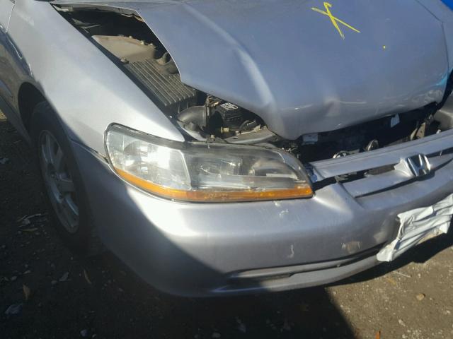 1HGCG56752A101902 - 2002 HONDA ACCORD SE SILVER photo 9