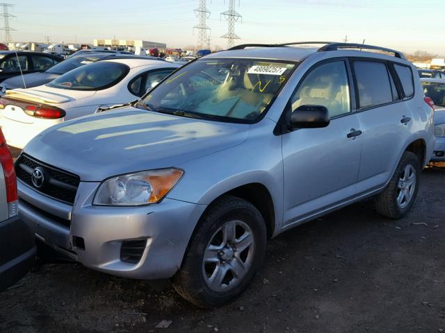 JTMBF33V39D017834 - 2009 TOYOTA RAV4 SILVER photo 2