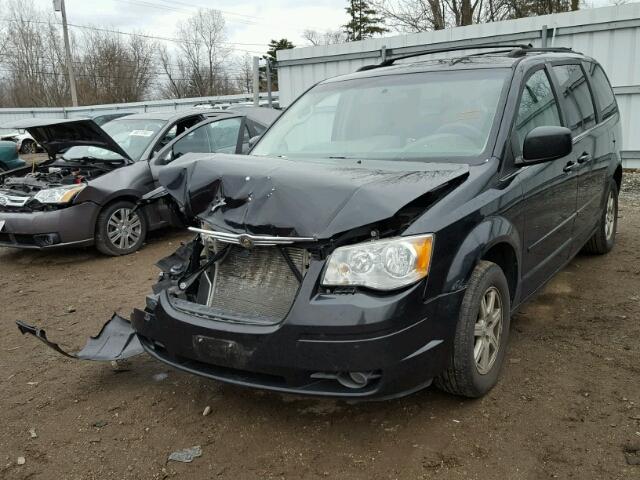 2A8HR54P98R711817 - 2008 CHRYSLER TOWN & COU BLACK photo 2