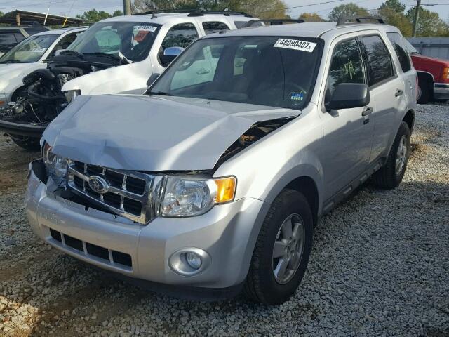 1FMCU0D7XCKA03324 - 2012 FORD ESCAPE XLT SILVER photo 2