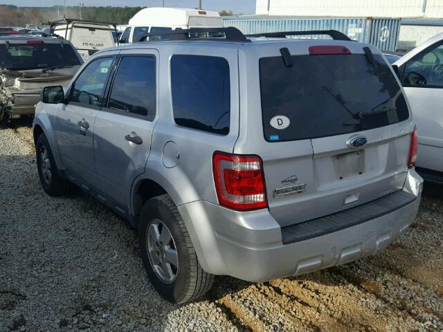 1FMCU0D7XCKA03324 - 2012 FORD ESCAPE XLT SILVER photo 3