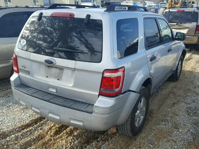 1FMCU0D7XCKA03324 - 2012 FORD ESCAPE XLT SILVER photo 4