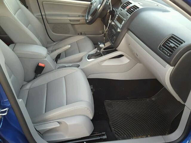 3VWRZ71K79M005127 - 2009 VOLKSWAGEN JETTA SE أزرق صورة 5