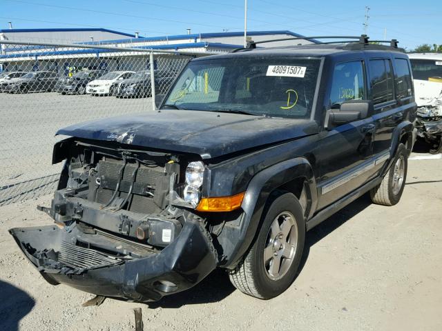 1J4RH4GK2AC125557 - 2010 JEEP COMMANDER BLACK photo 2