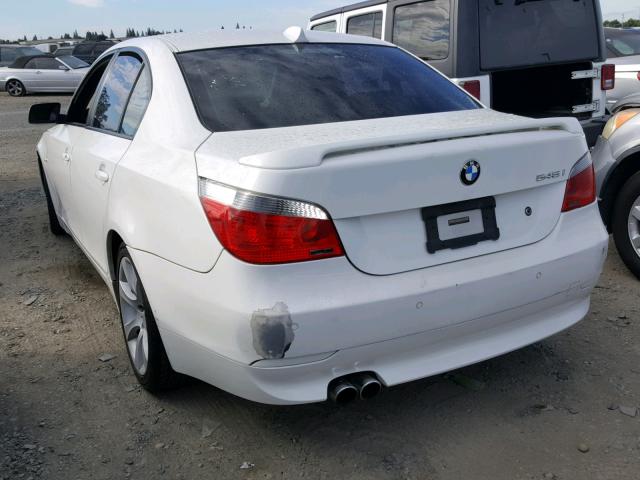 WBANB33565B116854 - 2005 BMW 545 I WHITE photo 3