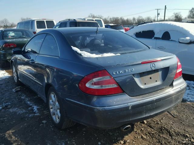 WDBTJ65J84F092555 - 2004 MERCEDES-BENZ CLK 320C BLUE photo 3