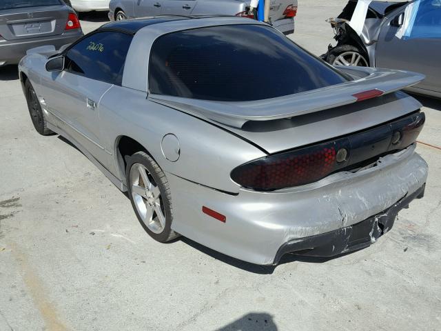 2G2FV22G5Y2139959 - 2000 PONTIAC FIREBIRD F SILVER photo 3