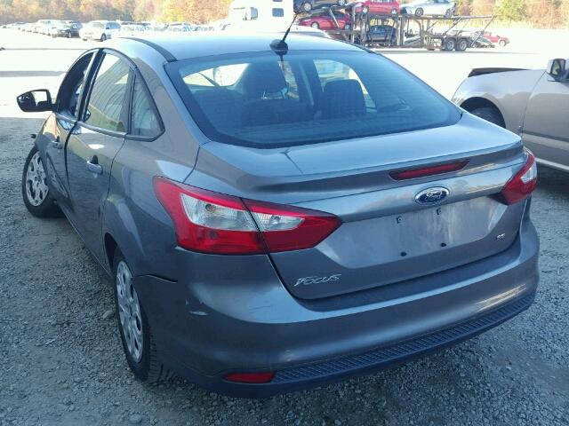 1FAHP3F20CL201219 - 2012 FORD FOCUS SE GRAY photo 3