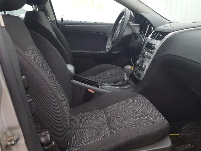 1G1ZC5E02CF258020 - 2012 CHEVROLET MALIBU 1LT SILVER photo 5