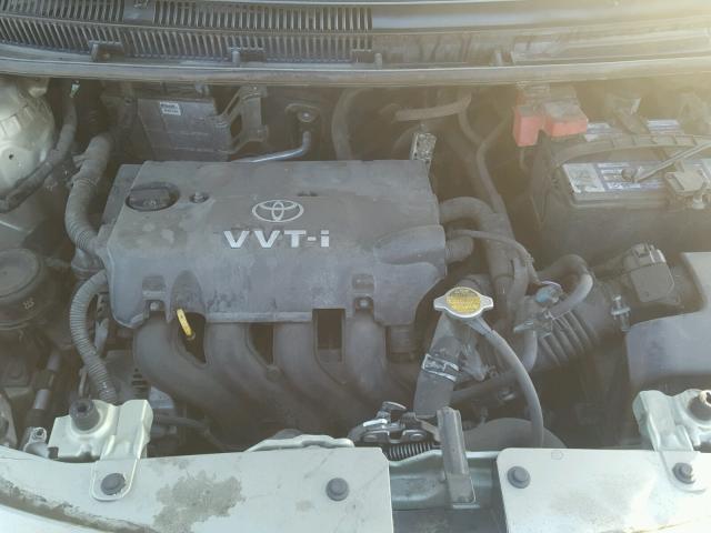 JTDBT923771063984 - 2007 TOYOTA YARIS GREEN photo 7