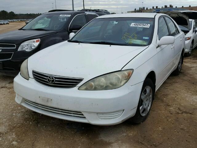 4T1BE32K36U741122 - 2006 TOYOTA CAMRY LE WHITE photo 2