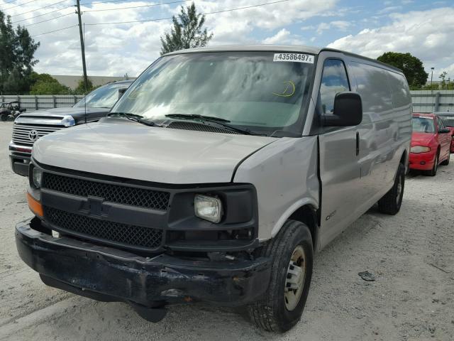 1GCGG29V851160570 - 2005 CHEVROLET EXPRESS G2 GRAY photo 2