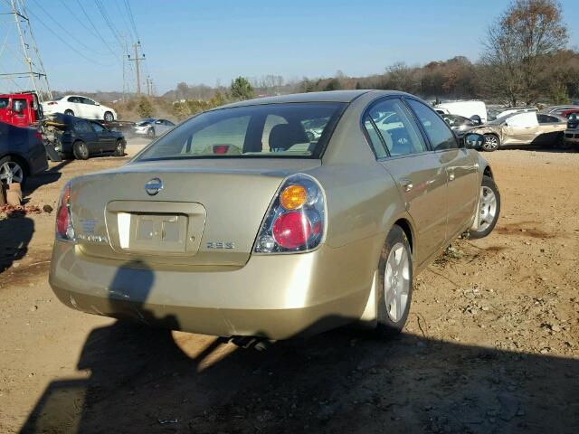 1N4AL11D02C705455 - 2002 NISSAN ALTIMA BAS GOLD photo 4