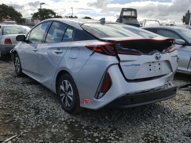 JTDKARFP9H3065972 - 2017 TOYOTA PRIUS PRIM ვერცხლისფერი ფოტო 3