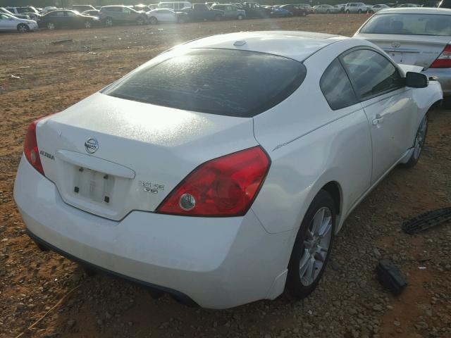 1N4BL24EX8C242909 - 2008 NISSAN ALTIMA 3.5 WHITE photo 4