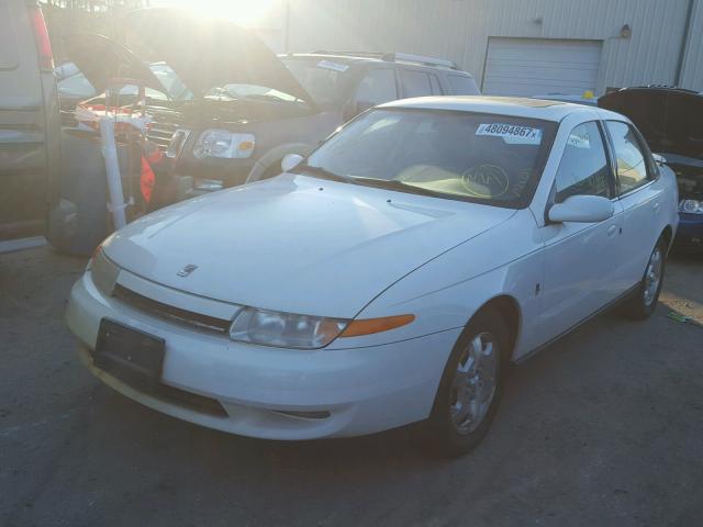 1G8JW54R72Y519523 - 2002 SATURN L300 WHITE photo 2