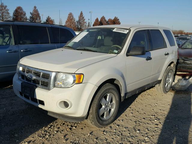 1FMCU0C77CKB93651 - 2012 FORD ESCAPE XLS WHITE photo 2