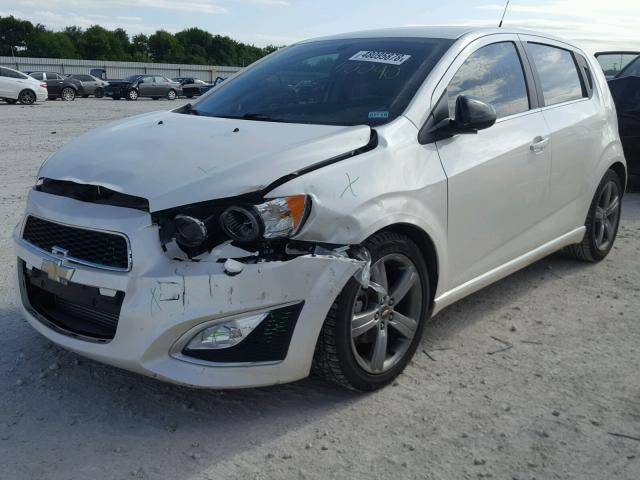 1G1JG6SB2E4110090 - 2014 CHEVROLET SONIC RS WHITE photo 2