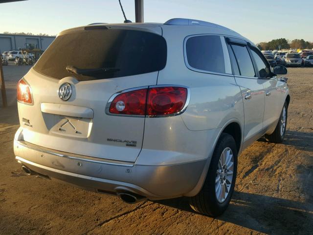 5GAKVBEDXBJ366936 - 2011 BUICK ENCLAVE CX WHITE photo 4