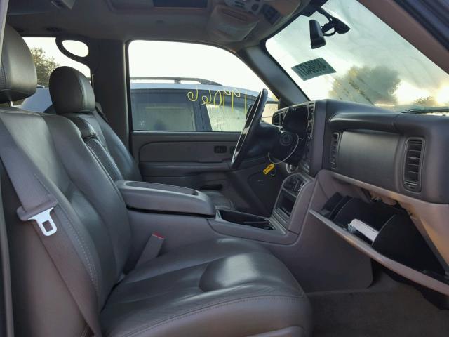 1GKEC13T65J140861 - 2005 GMC YUKON GRAY photo 5