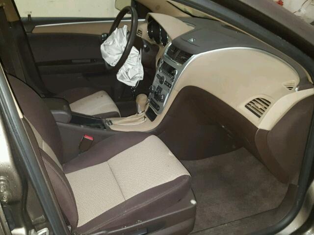 1G1ZB5E02CF318090 - 2012 CHEVROLET MALIBU LS ნაცრისფერი ფოტო 5