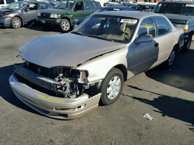 JT2SK12E6R0200663 - 1994 TOYOTA CAMRY LE 金色 照片 2