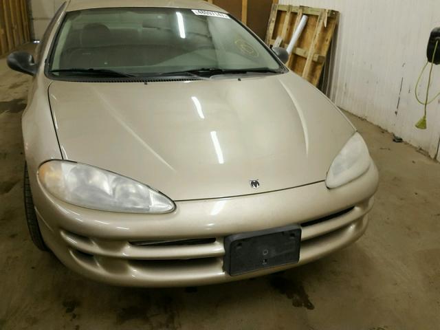 2B3HD46RX4H586908 - 2004 DODGE INTREPID S GOLD photo 9