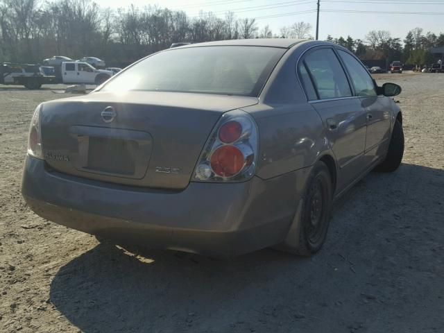 1N4AL11D45C103548 - 2005 NISSAN ALTIMA S GOLD photo 4