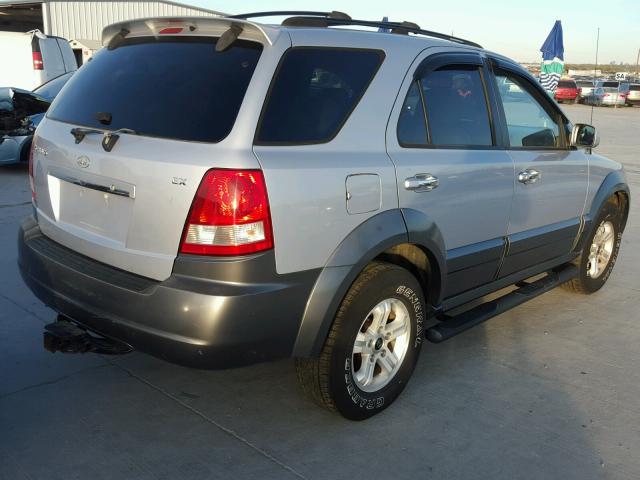 KNDJC733655363231 - 2005 KIA SORENTO EX SILVER photo 4