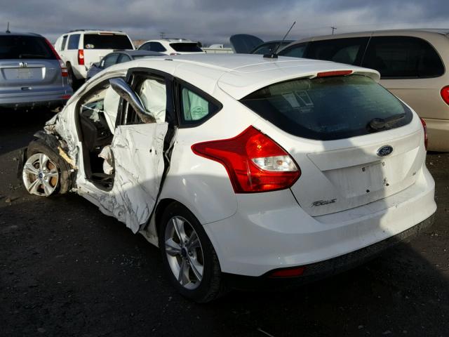 1FADP3K29EL384062 - 2014 FORD FOCUS SE WHITE photo 3