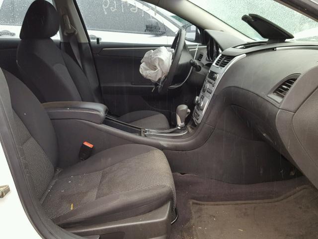 1G1ZC5EU0BF147600 - 2011 CHEVROLET MALIBU 1LT WHITE photo 5