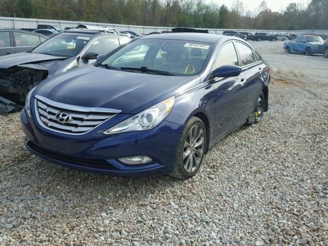 5NPEC4AC2CH436580 - 2012 HYUNDAI SONATA SE BLUE photo 2