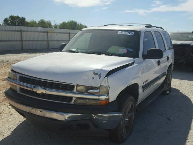 1GNEC13T91R146376 - 2001 CHEVROLET TAHOE C150 WHITE photo 2