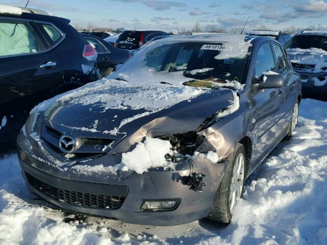 JM1BK343171690192 - 2007 MAZDA 3 HATCHBAC GRAY photo 2