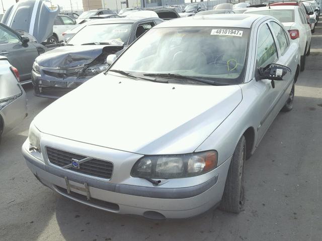 YV1RS61R512028216 - 2001 VOLVO S60 SILVER photo 2