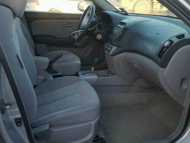 KMHDU46D17U125126 - 2007 HYUNDAI ELANTRA GL SILVER photo 5