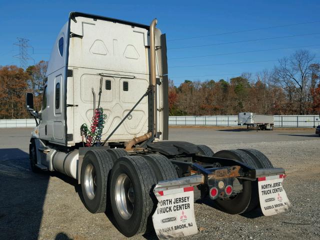 1FUJGLD69ELFP2184 - 2014 FREIGHTLINER CASCADIA 1 WHITE photo 3