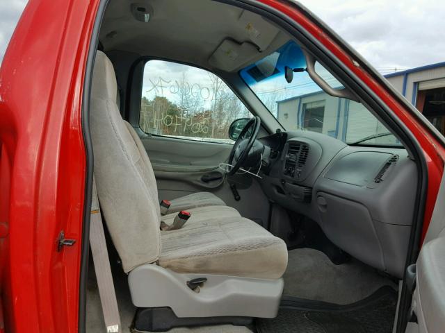 1FTZF1727WNB47950 - 1998 FORD F150 RED photo 5