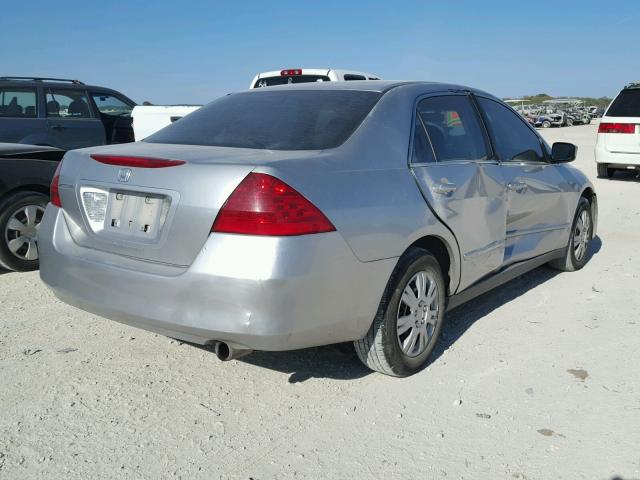 3HGCM56487G709842 - 2007 HONDA ACCORD LX SILVER photo 4