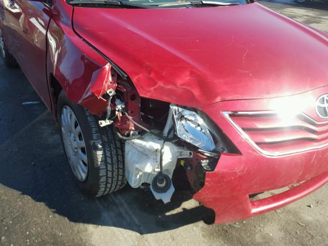 4T1BF3EK9BU717989 - 2011 TOYOTA CAMRY BASE RED photo 9