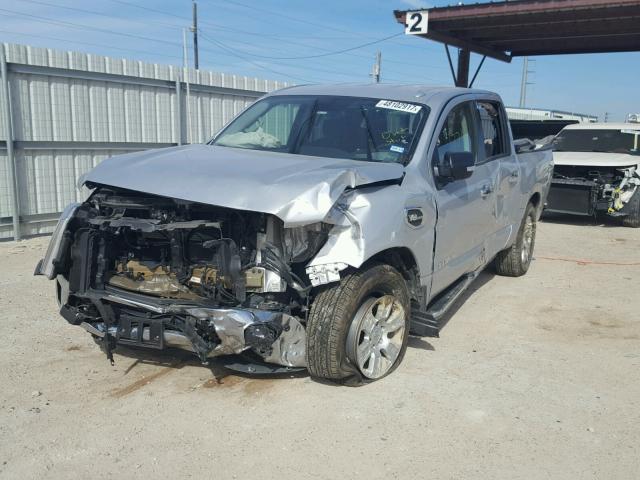 1N6AA1E50HN543615 - 2017 NISSAN TITAN SV SILVER photo 2