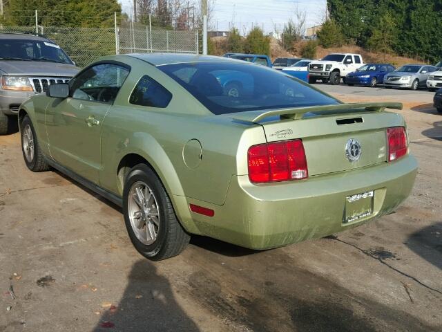 1ZVFT80N955118180 - 2005 FORD MUSTANG GREEN photo 3