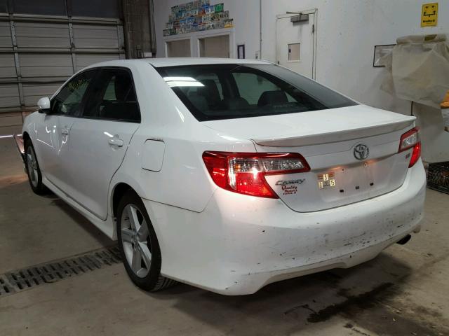 4T1BF1FK1CU177901 - 2012 TOYOTA CAMRY BASE WHITE photo 3
