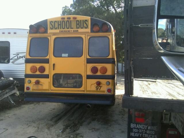 4UZAAXAL73CL72534 - 2003 FREIGHTLINER CHASSIS FS 黄色 照片 4