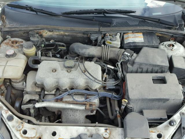 1FAFP34P81W316846 - 2001 FORD FOCUS SE WHITE photo 7