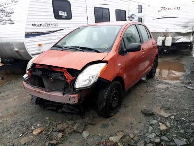 JTDKT923385157046 - 2008 TOYOTA YARIS ORANGE photo 2