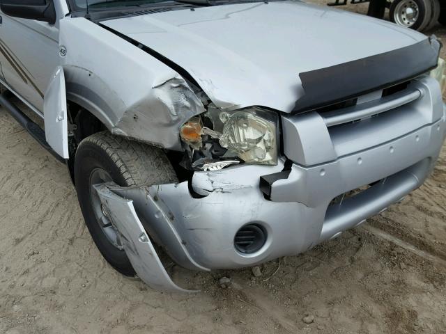 1N6ED26T34C461878 - 2004 NISSAN FRONTIER K SILVER photo 9